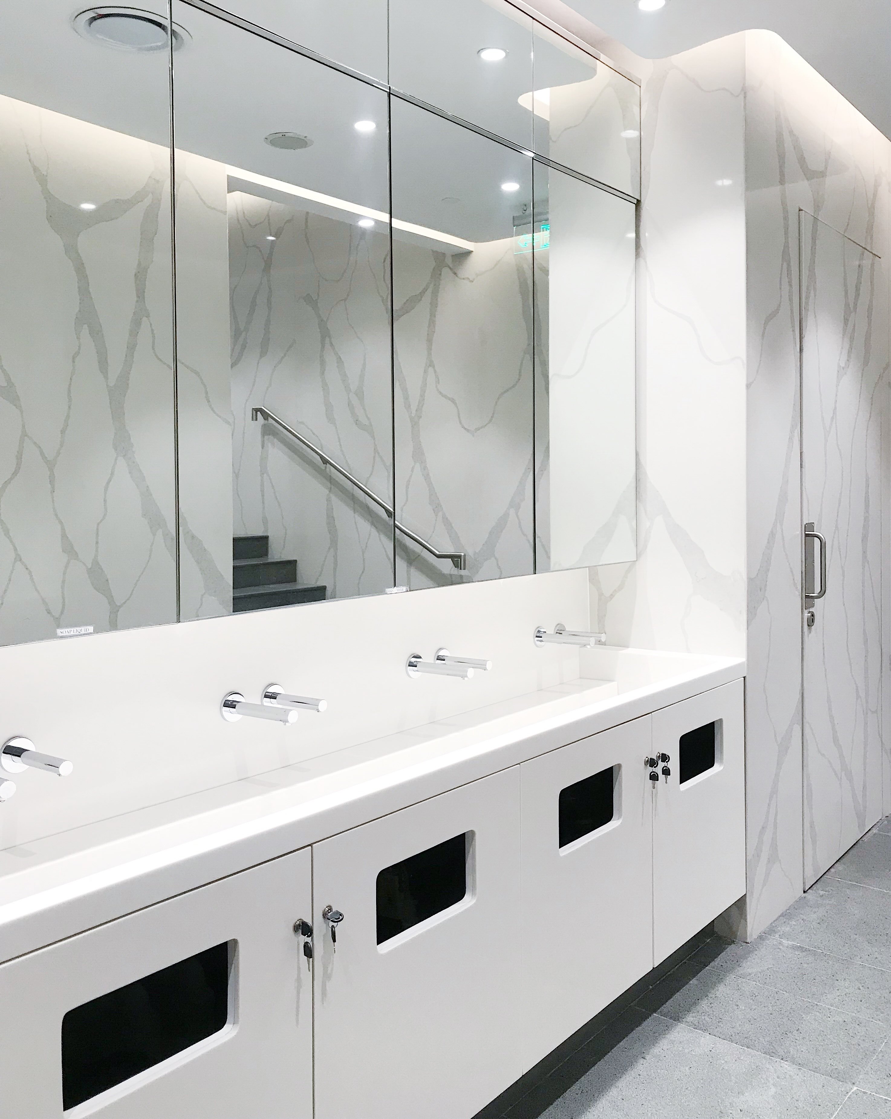 Glaier-Custom_Vanity01-08012025212911.jpeg